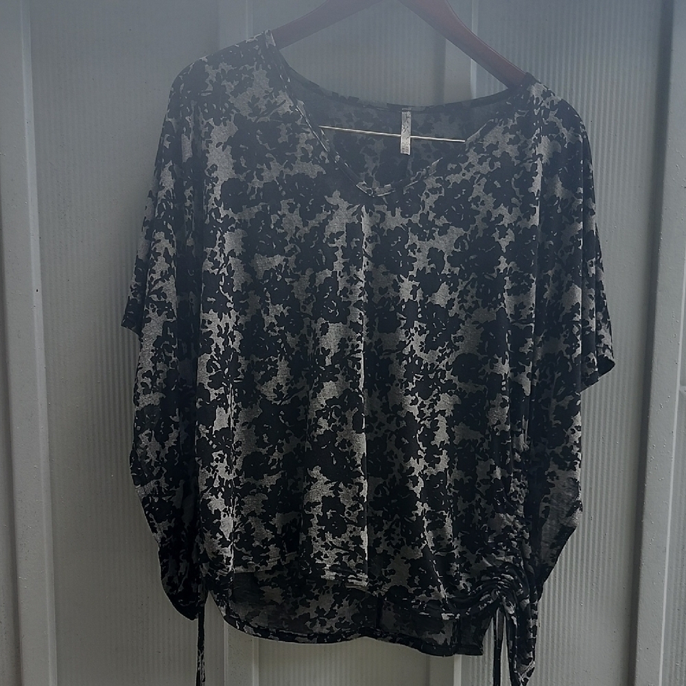 Sweet Claire Gray and Black Ruched Boxy Blouse